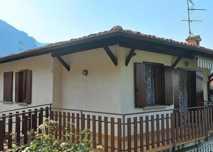 Tra E Montagna *